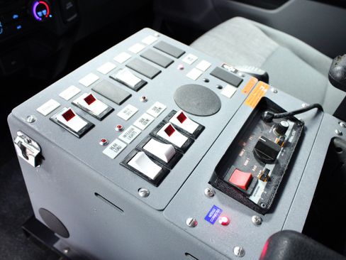 Used 2023 Ford F450 XLT w/ XLT Value Package image 21