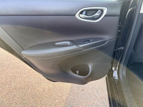 Used 2019 Nissan Sentra SV image 21