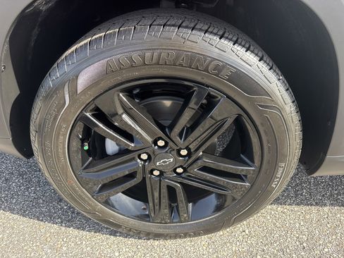 Used 2025 Chevrolet Trax ACTIV w/ Driver Confidence Package image 10