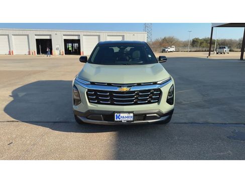 New 2026 Chevrolet Equinox LT w/ Convenience Package II image 3