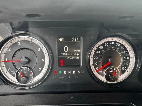 Used 2019 RAM 1500 Tradesman w/ Tradesman SXT Package AWD/4WD image 19