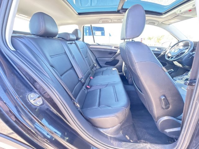 Used 2017 Volkswagen Golf Alltrack SE AWD/4WD image 27