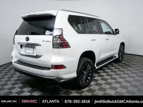Used 2023 Lexus GX 460 Luxury image 3