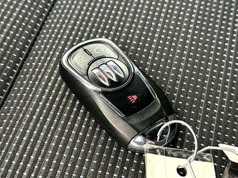 Used 2026 Buick Envista Preferred FWD image 29