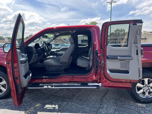 Used 2018 Ford F150 XLT w/ Equipment Group 301A Mid AWD/4WD image 19