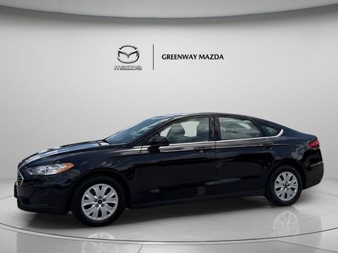 Used 2020 Ford Fusion S FWD image 2