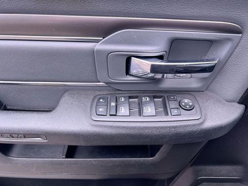 Used 2024 RAM 1500 Classic SLT AWD/4WD image 13