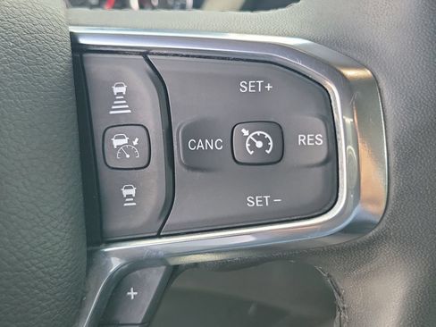 Used 2025 RAM 1500 Laramie AWD/4WD image 26