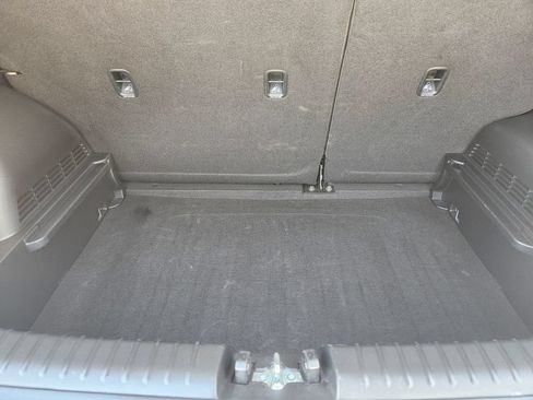 Certified 2025 Kia Soul LX w/ LX Technology Package FWD image 32