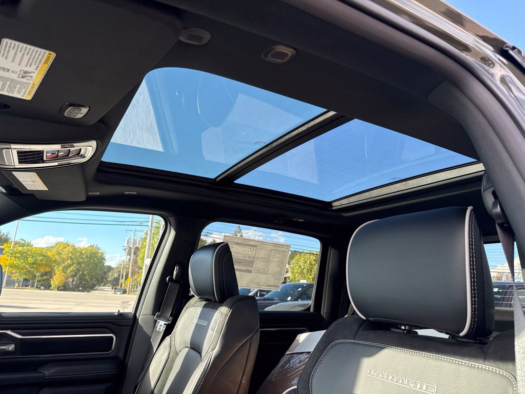 New 2027 RAM 1500 Laramie AWD/4WD image 16