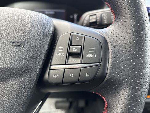 Used 2025 Ford Escape ST-Line image 20