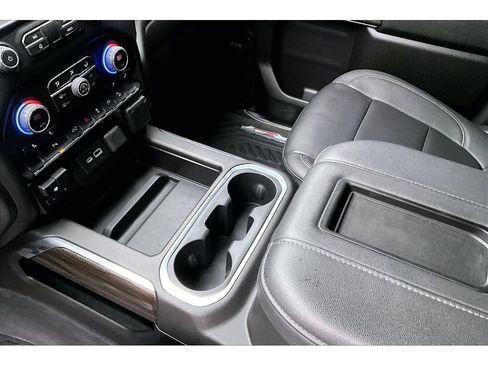Used 2022 Chevrolet Silverado 1500 LT Trail Boss w/ Convenience Package II AWD/4WD image 17