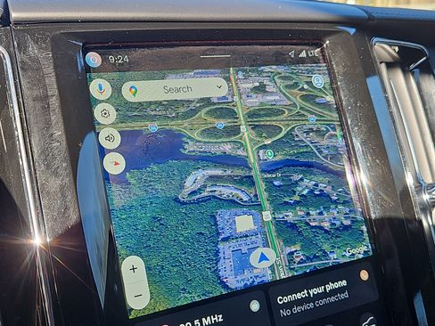 Used 2025 Volvo XC60 B5 Ultra w/ Protection Package Premier image 10