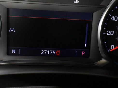 Used 2023 Chevrolet Traverse LT FWD image 42