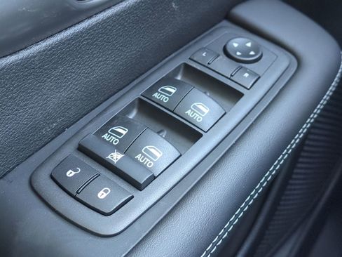 New 2026 Chrysler Voyager LX image 21