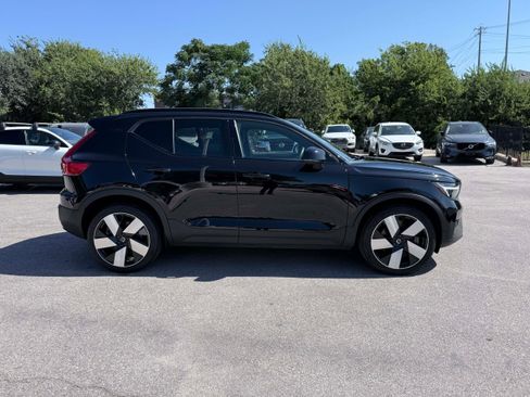 Certified 2023 Volvo XC40 Recharge Ultimate w/ Protection Package Premier AWD/4WD image 6