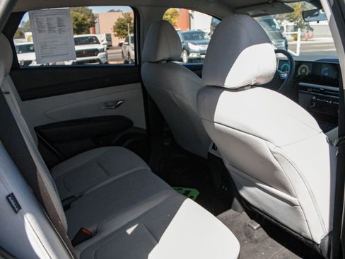 Used 2025 Hyundai Tucson SEL AWD/4WD image 29