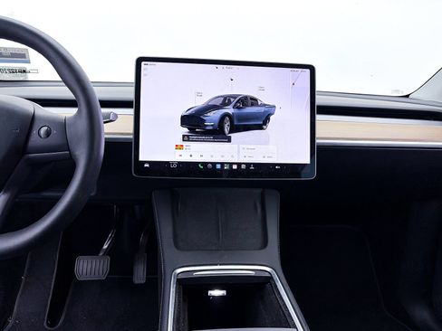 Used 2024 Tesla Model Y Long Range AWD/4WD image 6