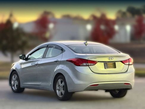Used 2013 Hyundai Elantra GLS image 10