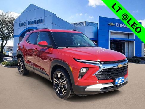 New 2026 Chevrolet TrailBlazer LT w/ Convenience Package image 2