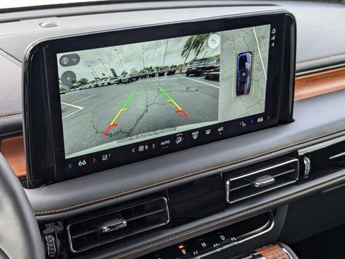 New 2025 Lincoln Aviator Black Label w/ Jet Appearance Package image 25