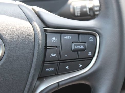 Certified 2025 Lexus UX 300h FWD image 17