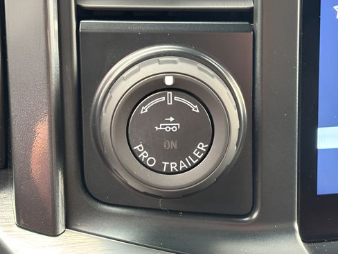 Used 2023 Ford F150 Lariat w/ Equipment Group 502A High AWD/4WD image 17