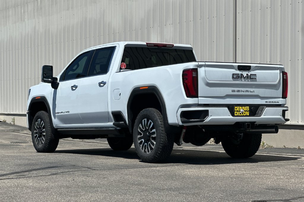 Used 2026 GMC Sierra 2500 Denali Ultimate w/ Max Trailering Package AWD/4WD image 9