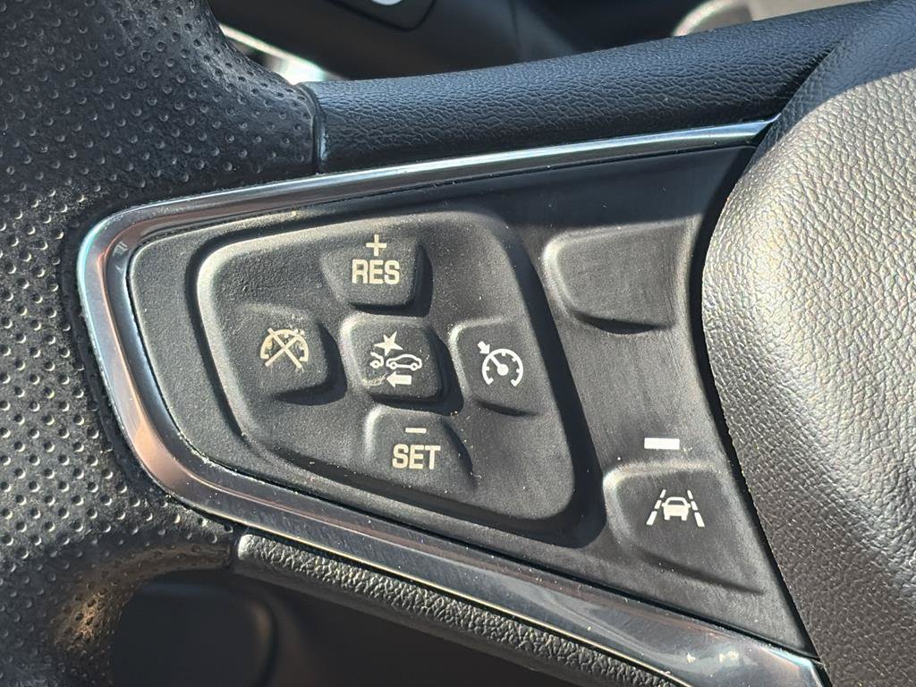 Used 2020 Chevrolet Equinox LS w/ LS Convenience Package AWD/4WD image 12