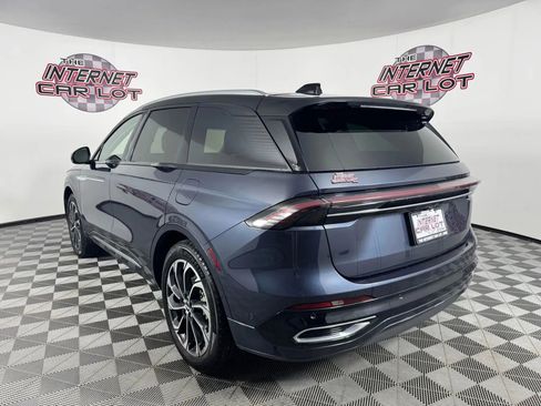 Used 2024 Lincoln Nautilus Reserve w/ Equipment Group 202A AWD/4WD image 5