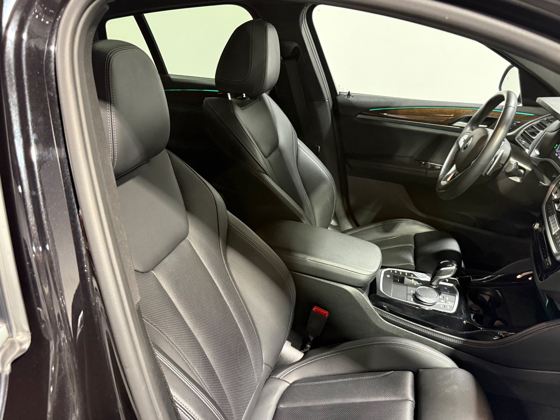 Used 2024 BMW X4 xDrive30i AWD/4WD image 46