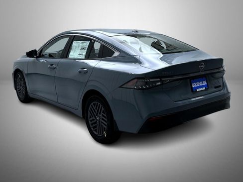 New 2026 Nissan Sentra SV image 7