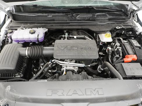 New 2026 RAM 1500 Express AWD/4WD image 9