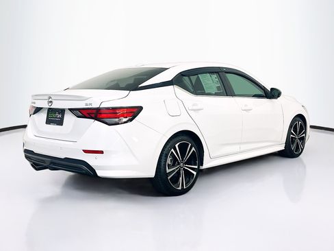 Used 2023 Nissan Sentra SR w/ Electronics Package FWD image 9
