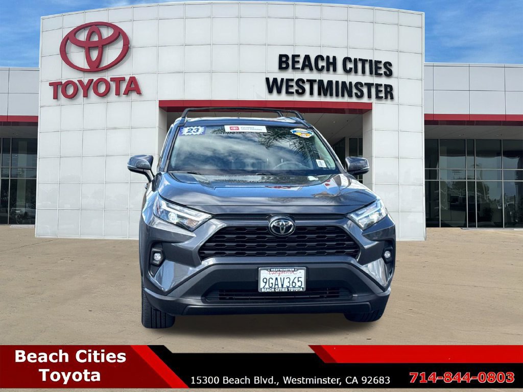 Used 2023 Toyota RAV4 XLE Premium FWD image 3