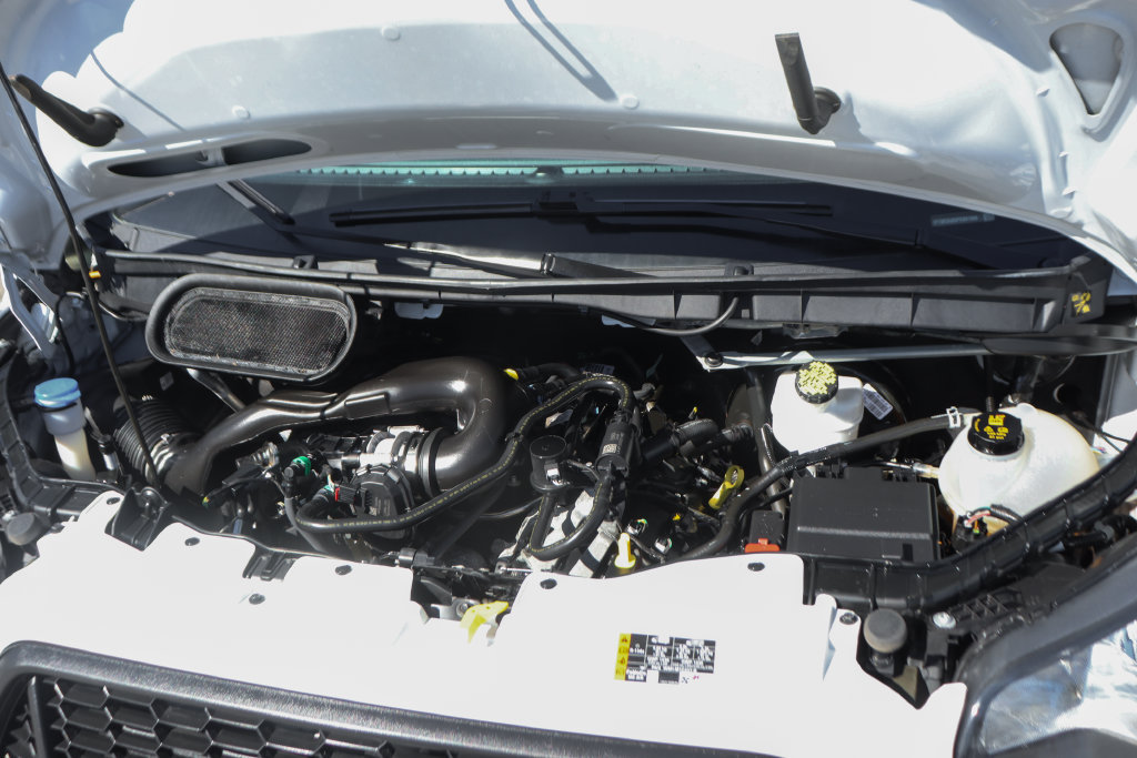 Used 2023 Ford Transit 250 148 High Roof Extended AWD image 15
