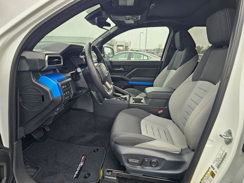 Used 2024 Toyota Tacoma TRD Off-Road w/ TRD Off Road Upgrade Package image 19