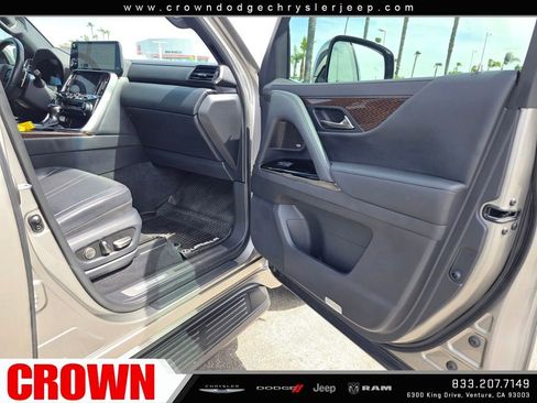 Used 2023 Lexus LX 600 4WD w/ Accessory Package (Z1) image 16