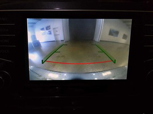 Used 2017 Volkswagen Golf Alltrack SE image 23