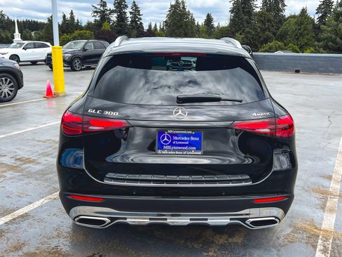 Used 2026 Mercedes-Benz GLC 300 4MATIC image 8