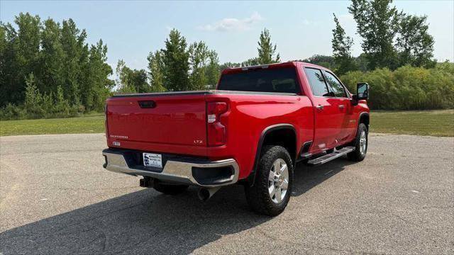 Used 2023 Chevrolet Silverado 3500 LTZ AWD/4WD image 4