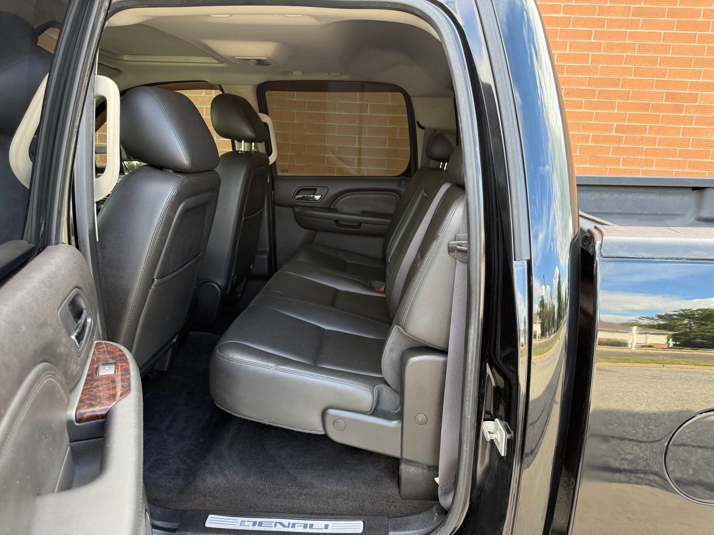 Used 2013 GMC Sierra 3500 Denali AWD/4WD image 16