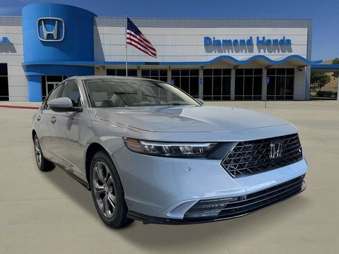 New 2026 Honda Accord EX-L image 9