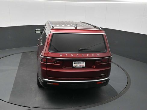 Used 2024 Jeep Wagoneer Series II w/ Flexible Seating Group AWD/4WD image 16