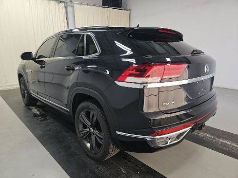 Used 2022 Volkswagen Atlas Cross Sport SEL R-Line AWD/4WD image 6