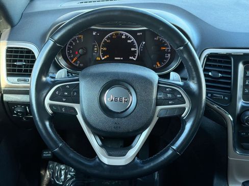 Used 2017 Jeep Grand Cherokee Laredo w/ Quick Order Package 23E image 23