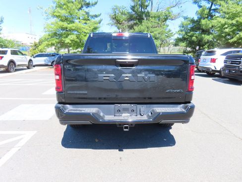 Used 2025 RAM 1500 Big Horn AWD/4WD image 6