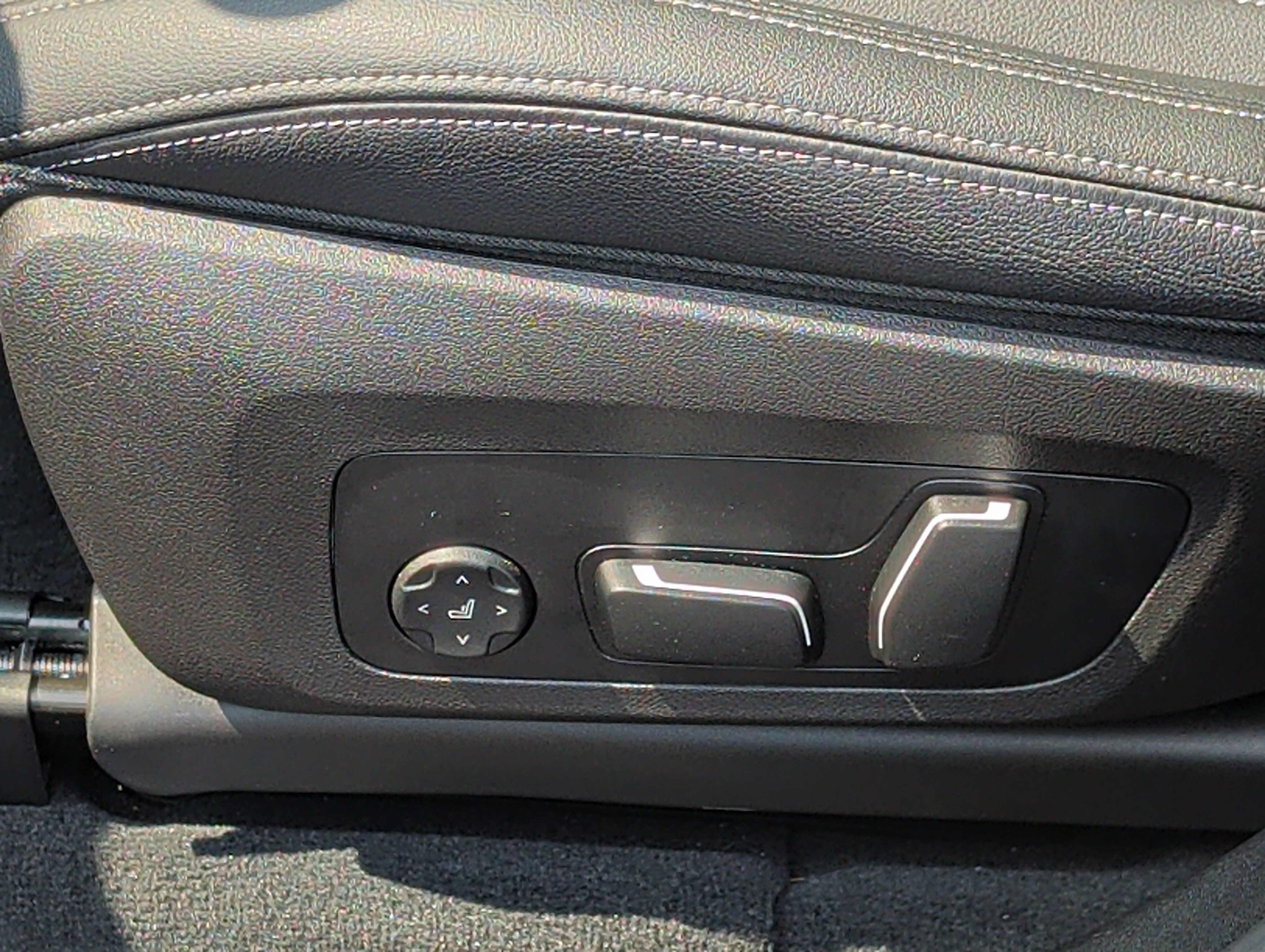 Used 2024 BMW X3 M40i AWD/4WD image 19