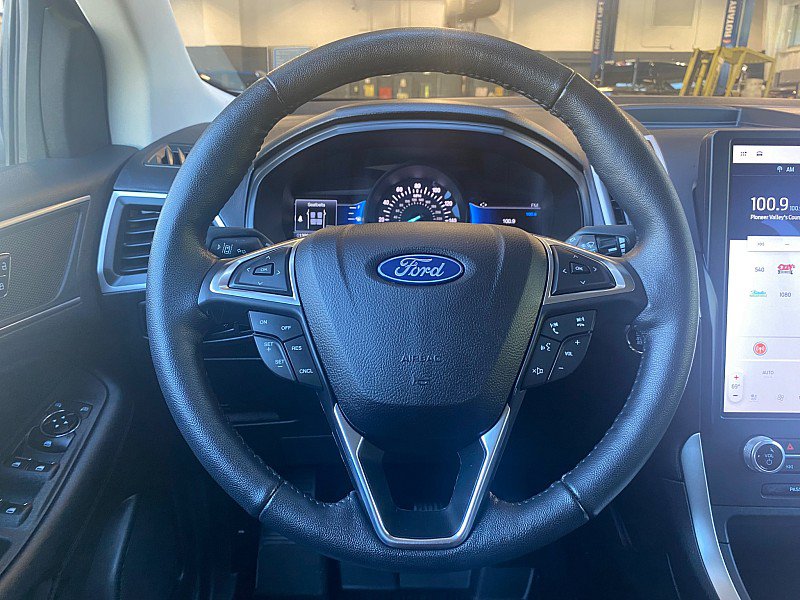 Certified 2023 Ford Edge SEL w/ Convenience Package AWD/4WD image 16