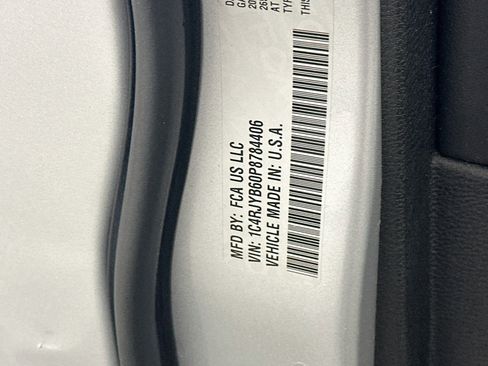 Used 2023 Jeep Grand Cherokee 4WD 4xe image 12